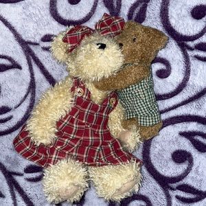 Boyds Bear little hug bear
